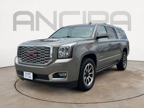 Used 2019 GMC Yukon XL Denali w/ Denali Ultimate Package image 6