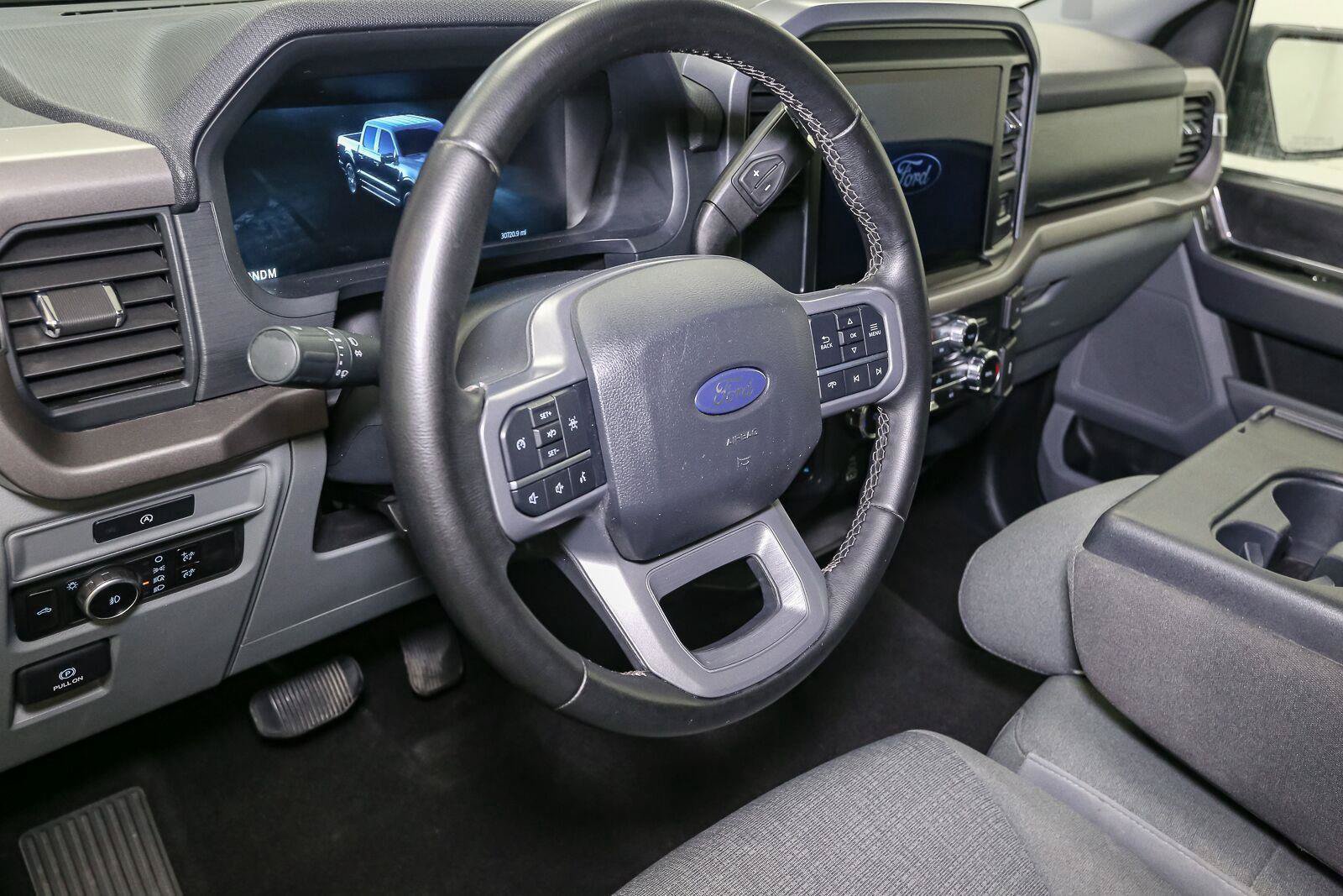 Used 2025 Ford F150 XLT w/ Equipment Group 301A Standard AWD/4WD image 21