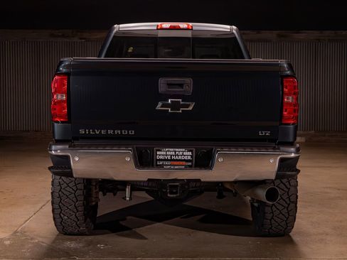 Used 2019 Chevrolet Silverado 2500 LTZ w/ Duramax Plus Package AWD/4WD image 8