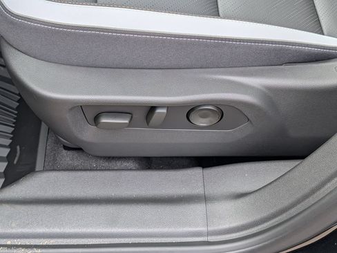 New 2026 Buick Envision Sport Touring AWD/4WD image 7