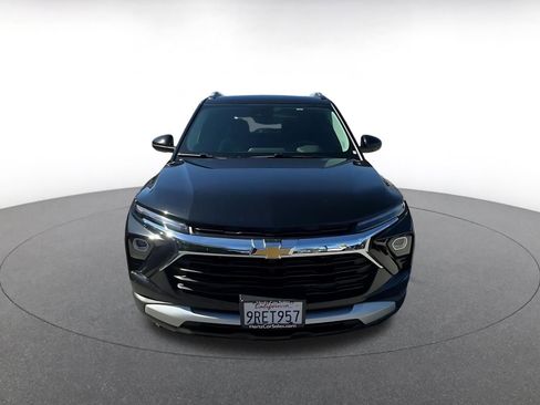Used 2025 Chevrolet TrailBlazer LT image 4