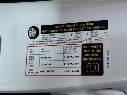 Certified 2025 Mercedes-Benz GLB 250 4MATIC image 41