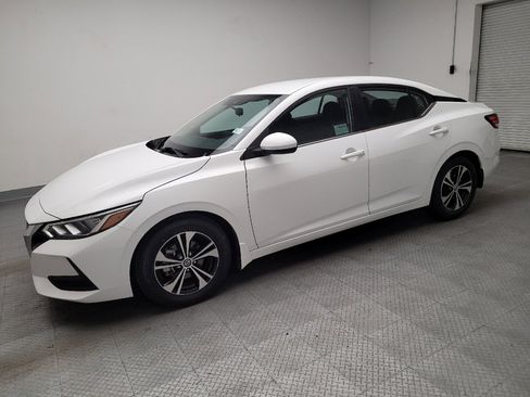 Used 2021 Nissan Sentra SV image 2