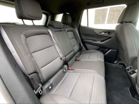 Used 2025 Chevrolet Equinox LT image 32