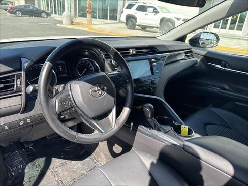 Certified 2019 Toyota Camry SE FWD image 12