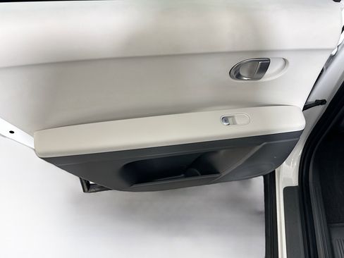 Used 2024 Hyundai Ioniq 5 SEL image 25