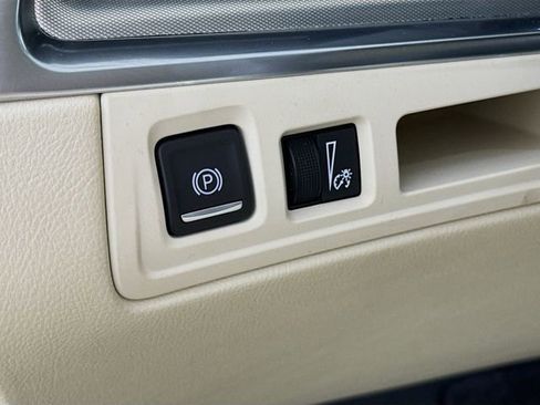 Used 2021 Cadillac XT5 Premium Luxury image 10