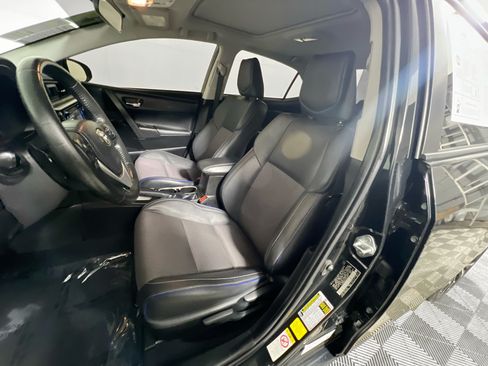 Used 2019 Toyota Corolla SE w/ SE Premium Package FWD image 15