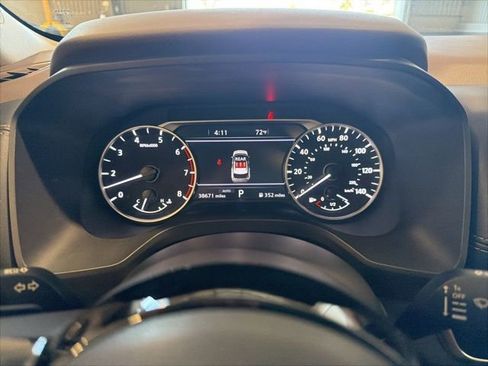 Used 2023 Nissan Rogue SL w/ SL Premium Package image 19