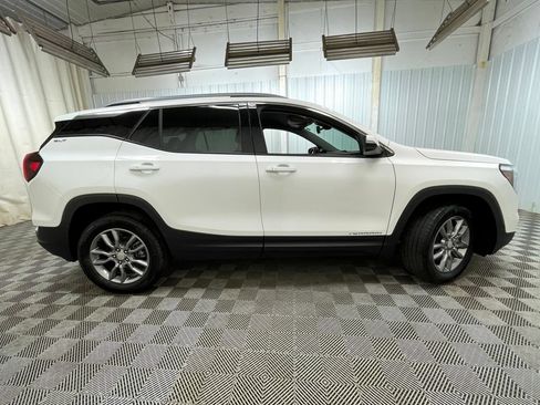 Certified 2024 GMC Terrain SLT AWD/4WD image 21
