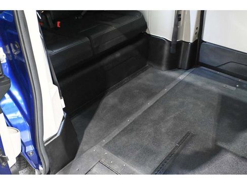 Used 2019 Dodge Grand Caravan SXT w/ Driver Convenience Group FWD image 18