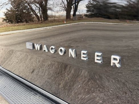 Used 2023 Jeep Wagoneer Series III w/ Convenience Group I image 56