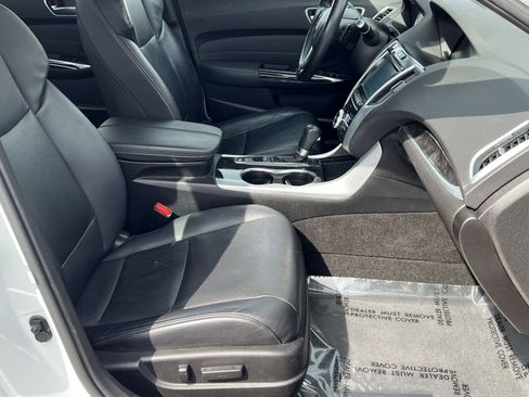 Used 2018 Acura TLX w/ Technology Package image 26