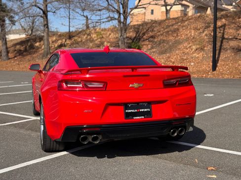 Used 2017 Chevrolet Camaro SS image 9