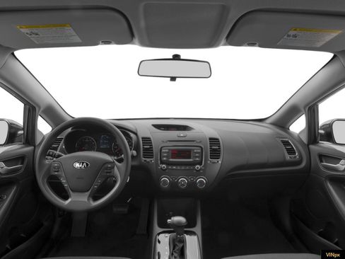 Used 2017 Kia Forte LX image 4