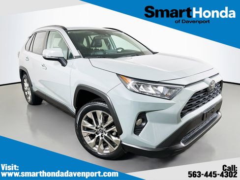 Used 2019 Toyota RAV4 XLE Premium image 1
