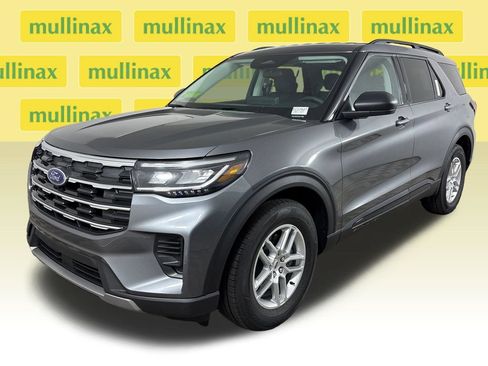 New 2026 Ford Explorer Active RWD image 15