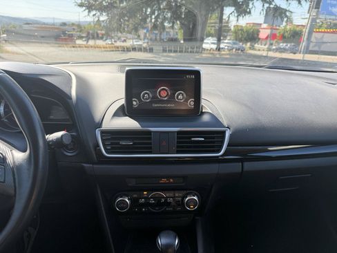 Used 2016 MAZDA MAZDA3 i Touring w/ Popular Equipment Package FWD image 26