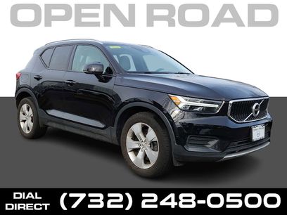 Used 2019 Volvo XC40 T5 Momentum