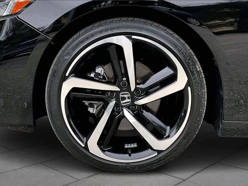 Used 2022 Honda Accord Sport image 10