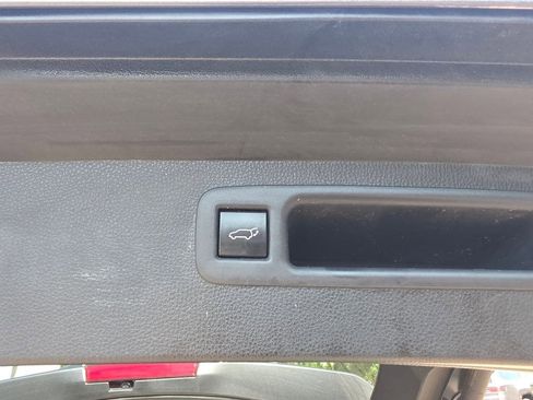 Used 2021 Toyota Highlander XSE image 28