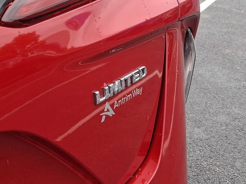 Used 2020 Toyota Prius Prime Limited w/ Carpet Mat Package FWD image 33