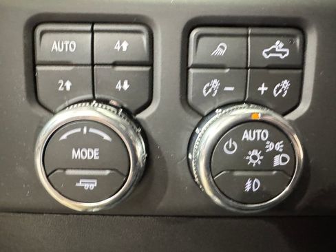 New 2026 GMC Sierra 2500 AT4 w/ AT4 Preferred Package AWD/4WD image 23