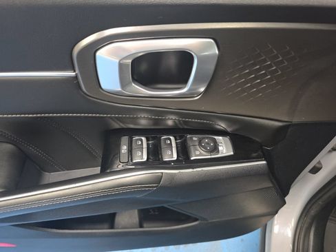 Used 2022 Kia Sorento SX FWD image 21