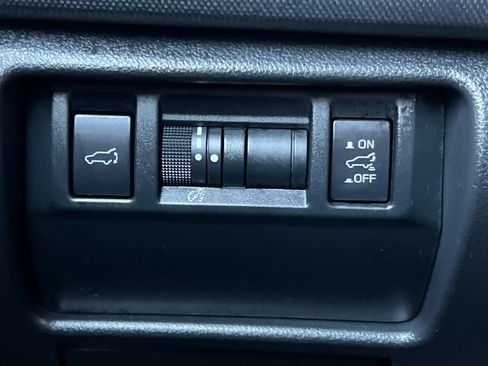Used 2025 Subaru Forester Limited w/ Popular Package #1 AWD/4WD image 32