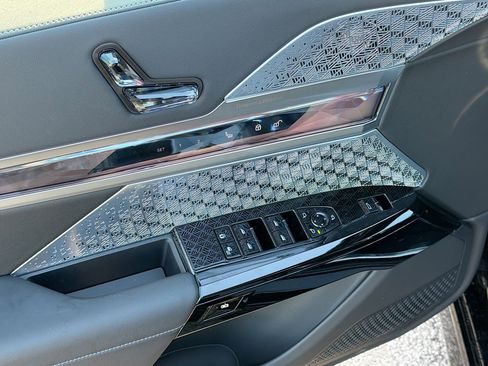 New 2026 BMW 760i xDrive image 23