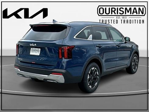 New 2026 Kia Sorento S image 4