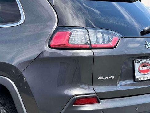 Used 2019 Jeep Cherokee Limited AWD/4WD image 9