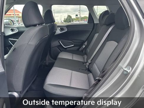 Used 2023 Kia Soul S FWD image 17