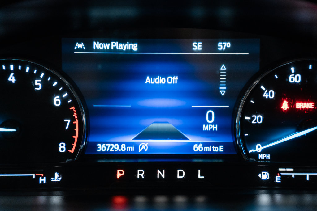 Used 2023 Ford Explorer XLT AWD/4WD image 33