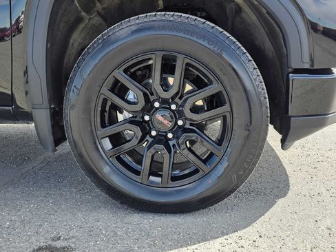Used 2025 GMC Sierra 1500 Elevation AWD/4WD image 9