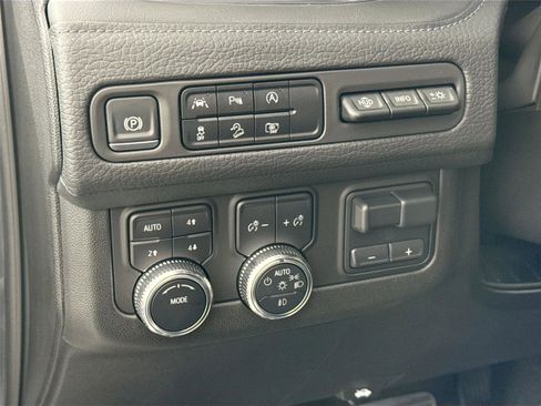 Used 2024 GMC Yukon Denali w/ LPO, Floor Liner Package image 16