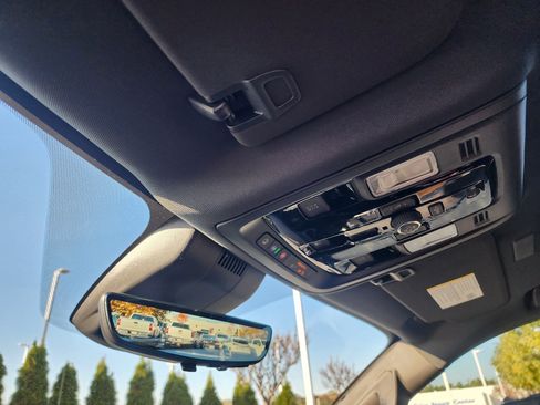 New 2026 Chevrolet Suburban High Country image 39