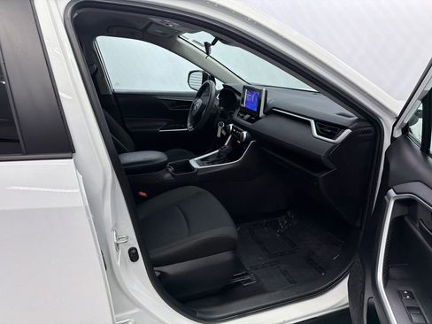 Used 2023 Toyota RAV4 LE image 14