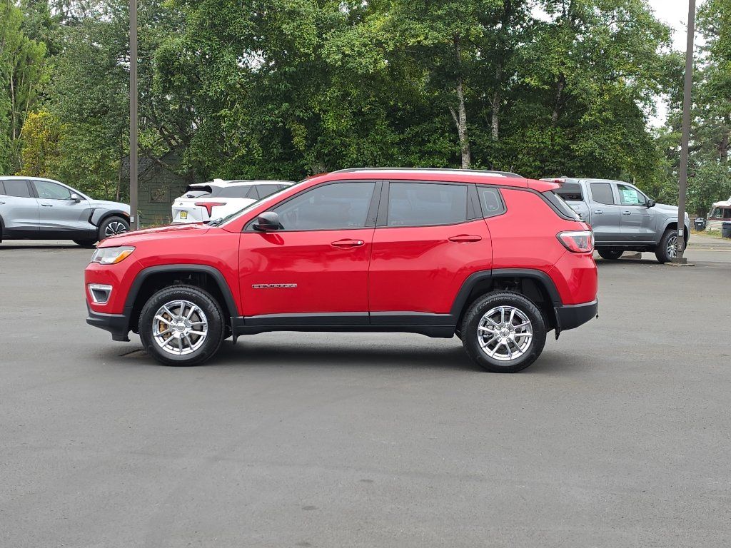 Used 2018 Jeep Compass Sport w/ Tech Group AWD/4WD image 6
