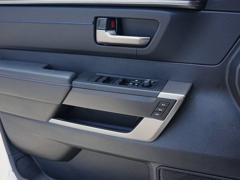 New 2026 Toyota Tundra Platinum AWD/4WD image 17