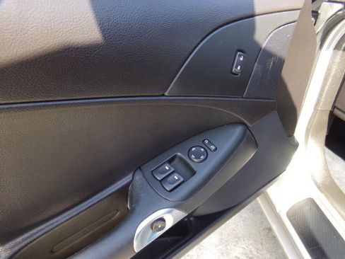 Used 2006 Chevrolet Corvette Coupe RWD image 14