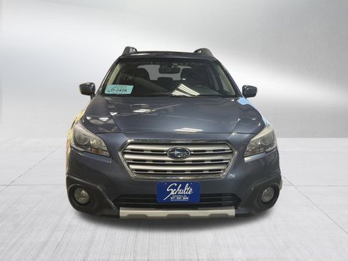 Used 2017 Subaru Outback 2.5i Limited image 2