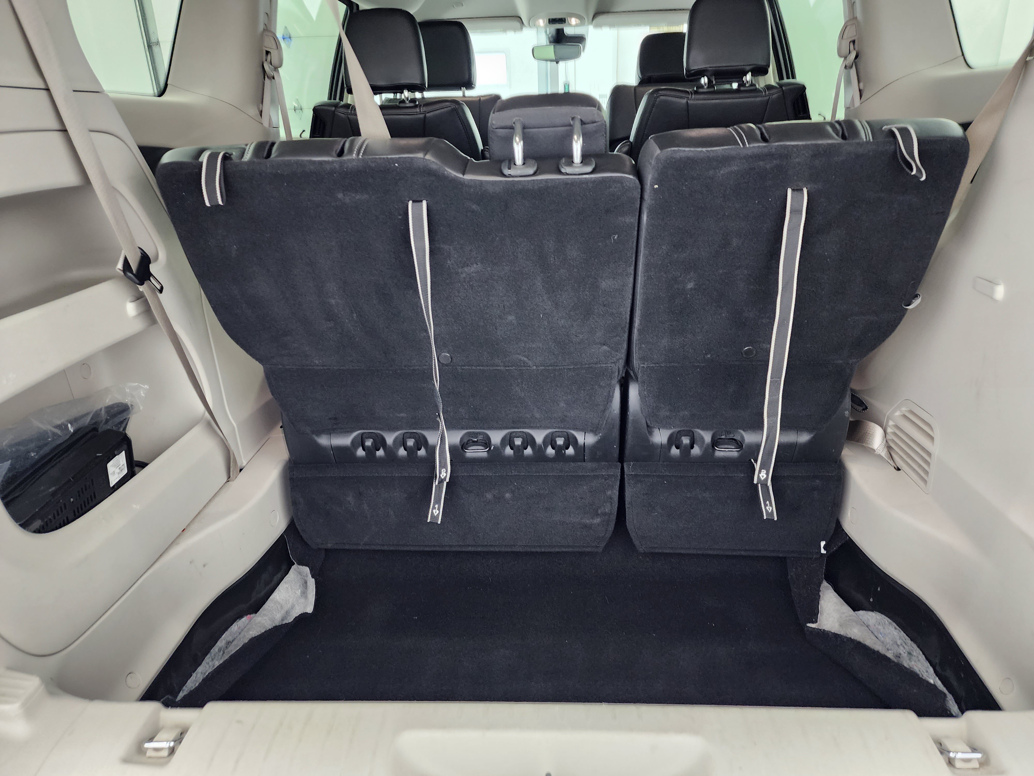 Used 2024 Chrysler Pacifica Touring-L FWD image 26