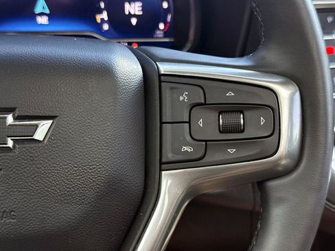 Used 2023 Chevrolet Suburban Z71 w/ Luxury Package AWD/4WD image 34