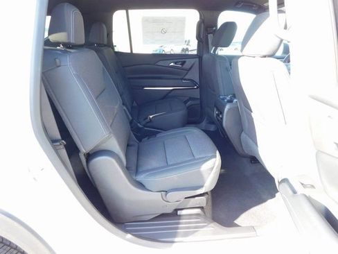 New 2026 Chevrolet Traverse LT w/ LPO, Floor Liner Package image 20
