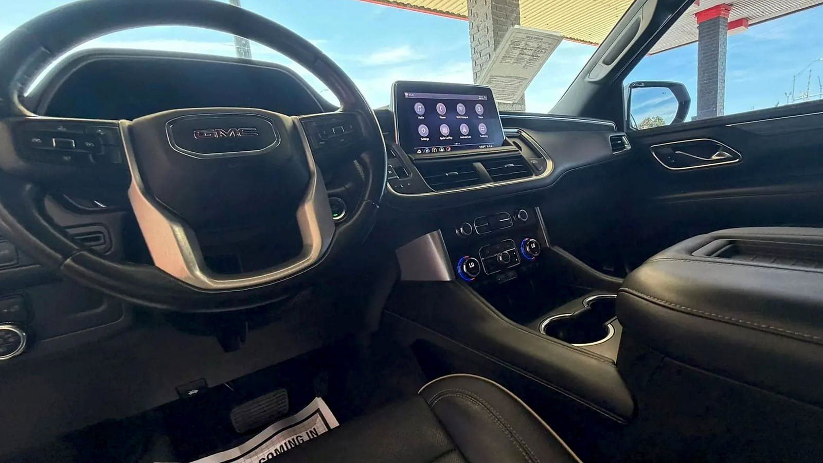 Used 2021 GMC Yukon XL SLT RWD image 14