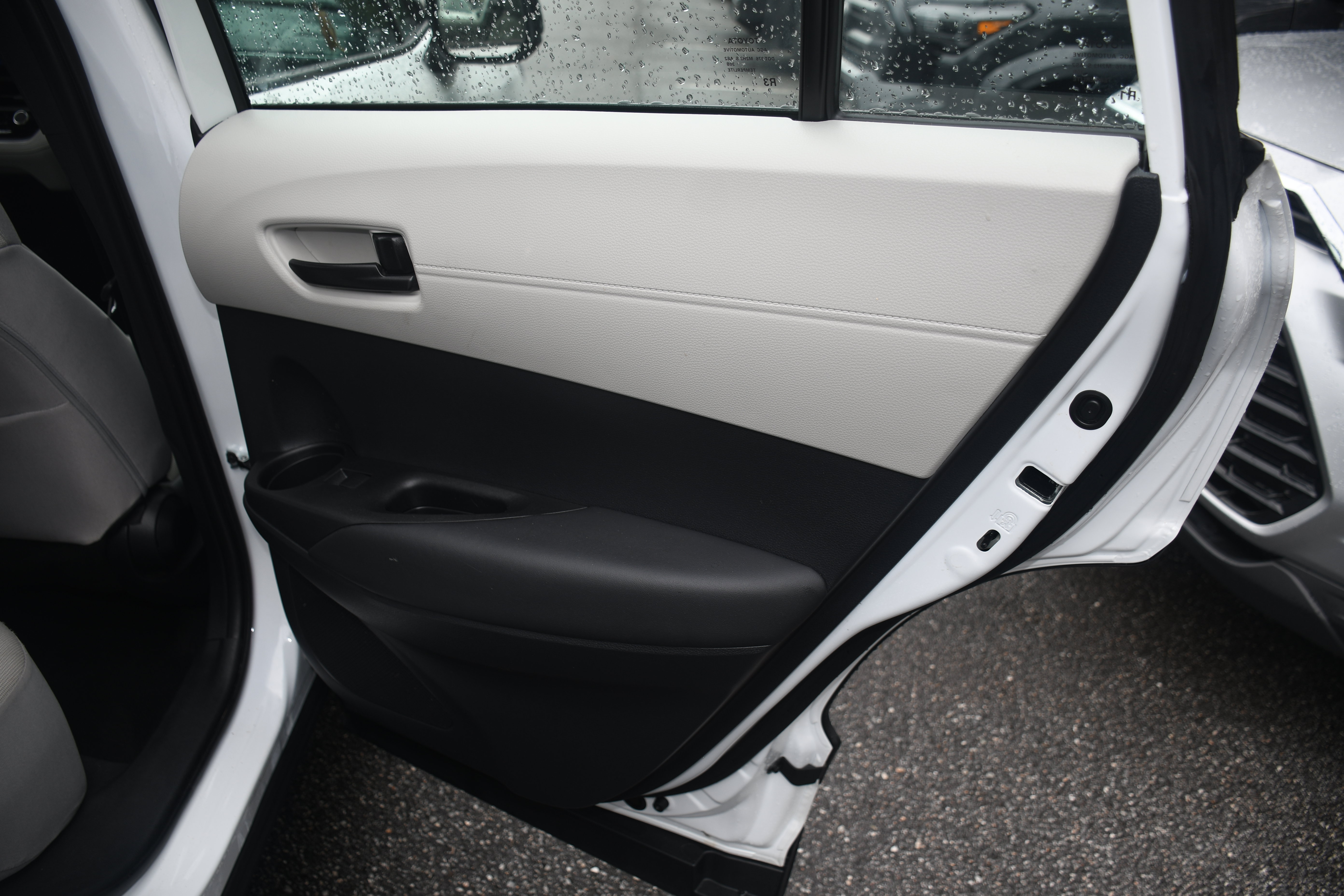 Certified 2026 Toyota Corolla Cross L FWD image 18