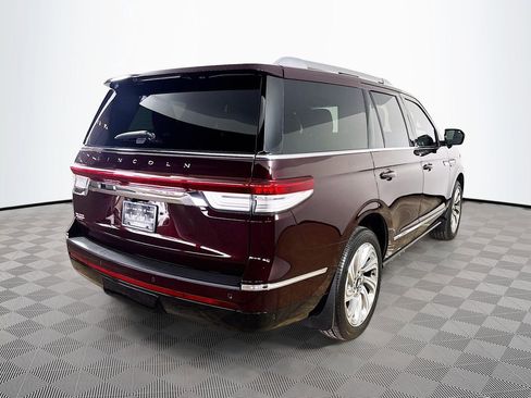 Used 2023 Lincoln Navigator Reserve AWD/4WD image 7