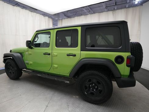 Used 2018 Jeep Wrangler Unlimited Sport AWD/4WD image 32