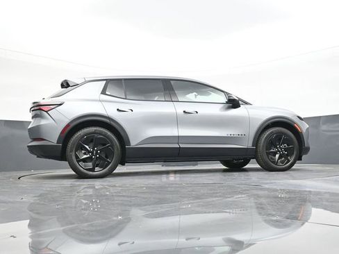 New 2026 Chevrolet Equinox EV LT image 45